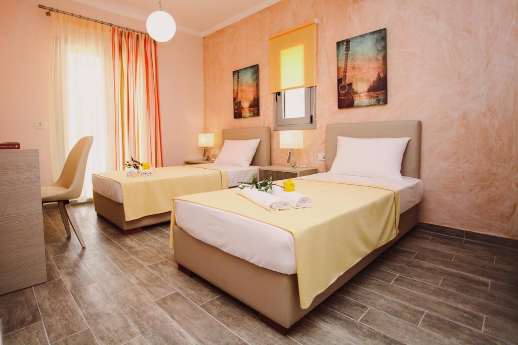 Ionian Diamond Villas Mikros Gialos Ngoại thất bức ảnh